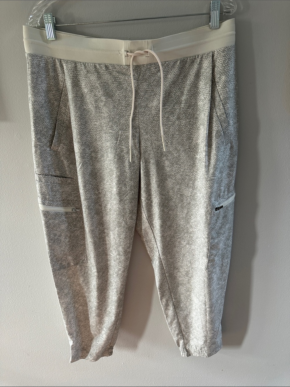 Athleta Venture Printed Pant Gray Jogger Pants 14P